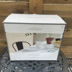 Dinnerware Set 16pc