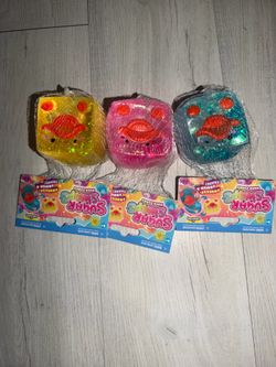 Viral duck squishy cube