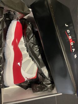 Jordans 11 varsity Red 