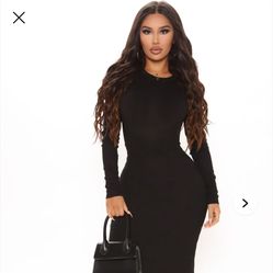 Fashion Nova Black Maxi Dress $10 PRICE IS FIRM!!!!!
