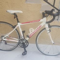 Cannondale Synapse Road Bike 🔴⚪️🔵pick up ASAP