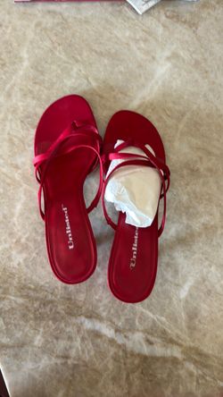 Red heels size 8
