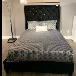 New Queen Bedframe 