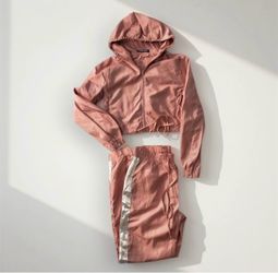 Gorgeous medium rose windbreaker set