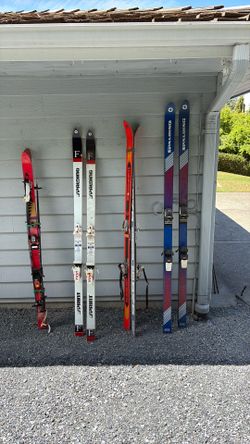 Skis-  lot of 4 vintage skis
