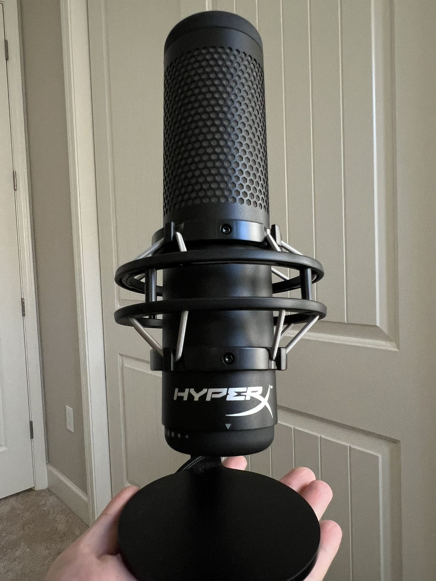 HyperX Quadcast S - USB Mic - RGB Lighting