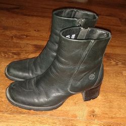 Timberland Leather Boots In Women's Size 8 1/2!