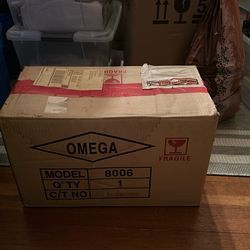 Omega 8006 Juicer New In Box!