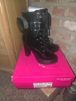 Shoedazzle Madelyn Boots