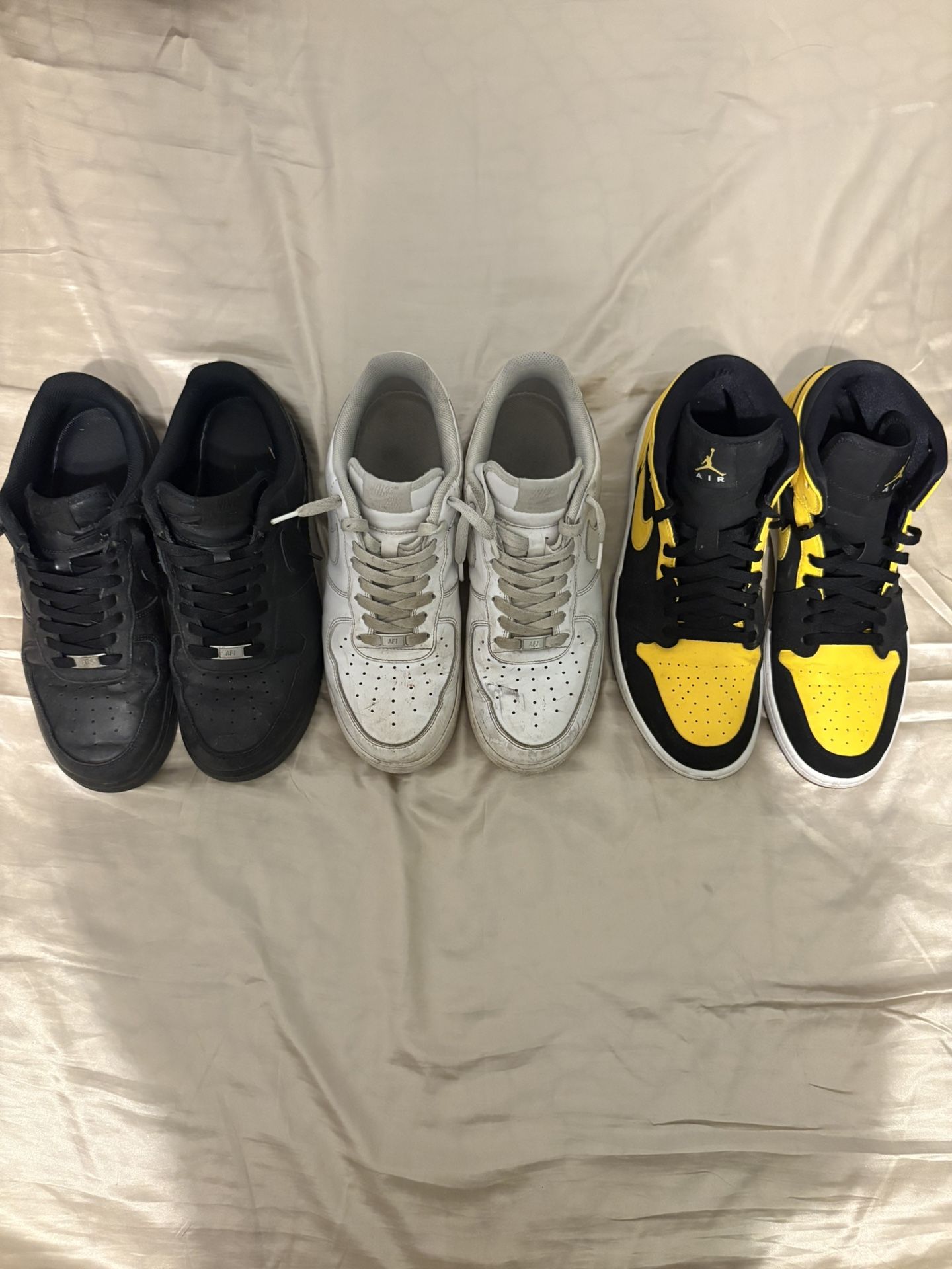 Black & White AF1s & Jordan 1 Retro Mid New Love
