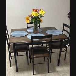 Dinner Table 