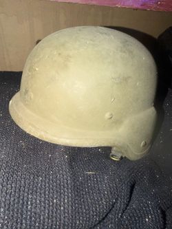 Military helmet