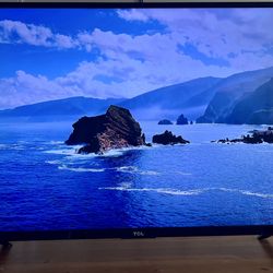 TCL 43” 4K Roku Smart TV –Works Perfect– With Remote