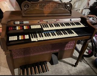 Conn piano