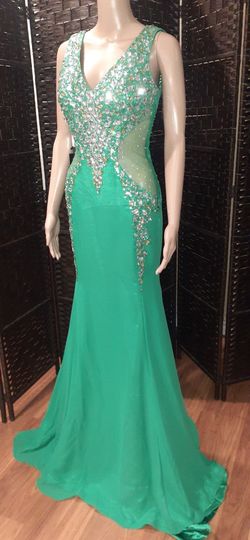 BiciciCoty Gown Color green Size S.