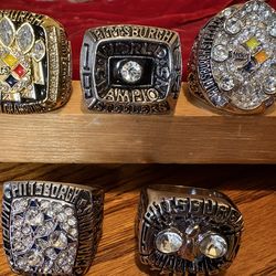 Pittsburgh Steelers Replica Super Bowl Ring