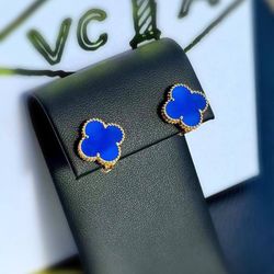 18k yellow gold Van Cleef style Alhambra Blue Agate stone clover clip back earrings