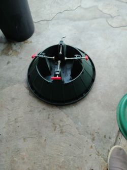 .Cinco.. Christmas.Tree Stand  Fir Real Express Wayfair.Puch.pull Lock