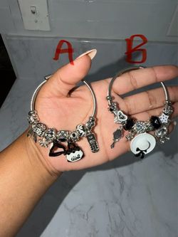 Charm bracelet bangles