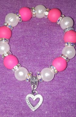 SUPER CUTE BRACELET WITH CRYSTALS!