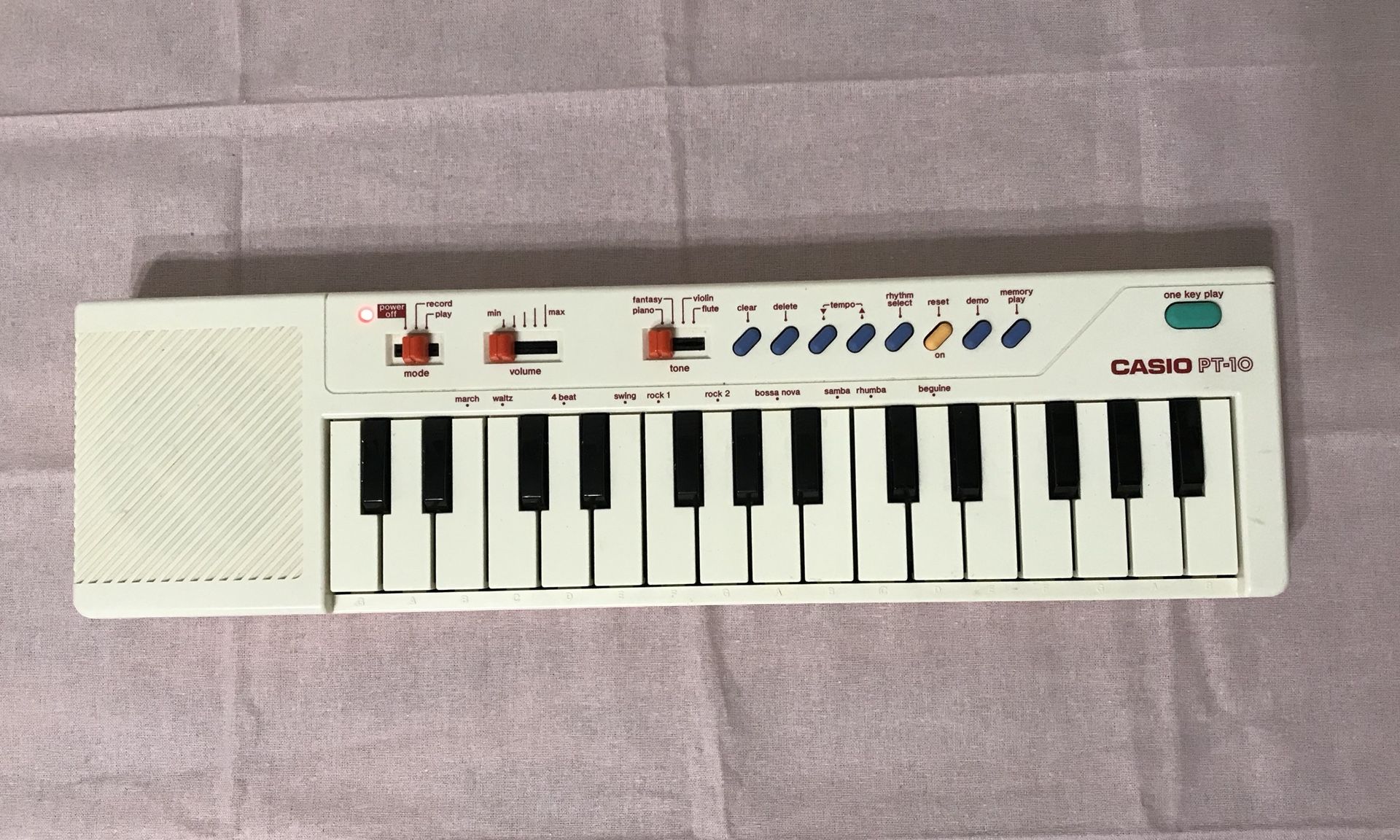 CASIO PT-10 Portable music mini keyboard key board vintage electronic 1980s good shape WORKING