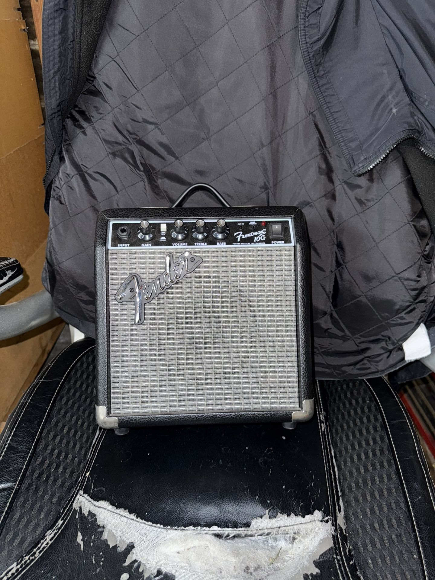 electric guitar amplifier