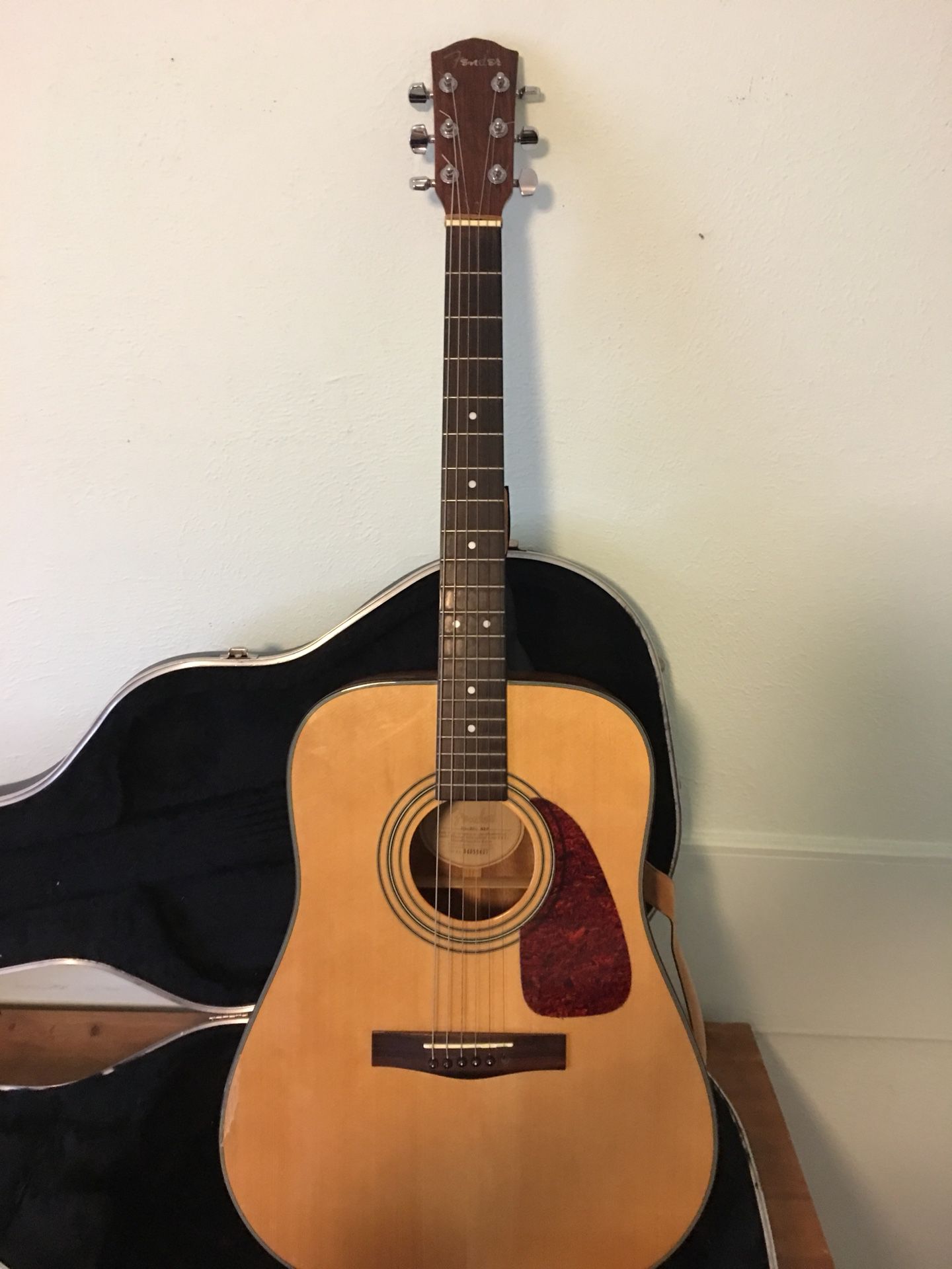 Fender Guitar with hard case
