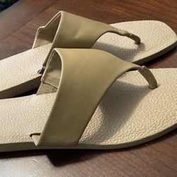 Banana Republic Sandals Size 7.5