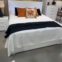 New 4pc Bedroom Set In Box 📦 Buy Now Pay Later $39 Down No Credit Needed - 954 928 6l2l