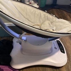 4moms Mamaroo Multi Motion Baby Swing 