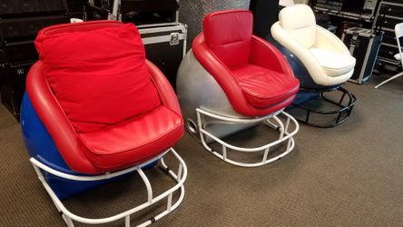 Helmet chairs