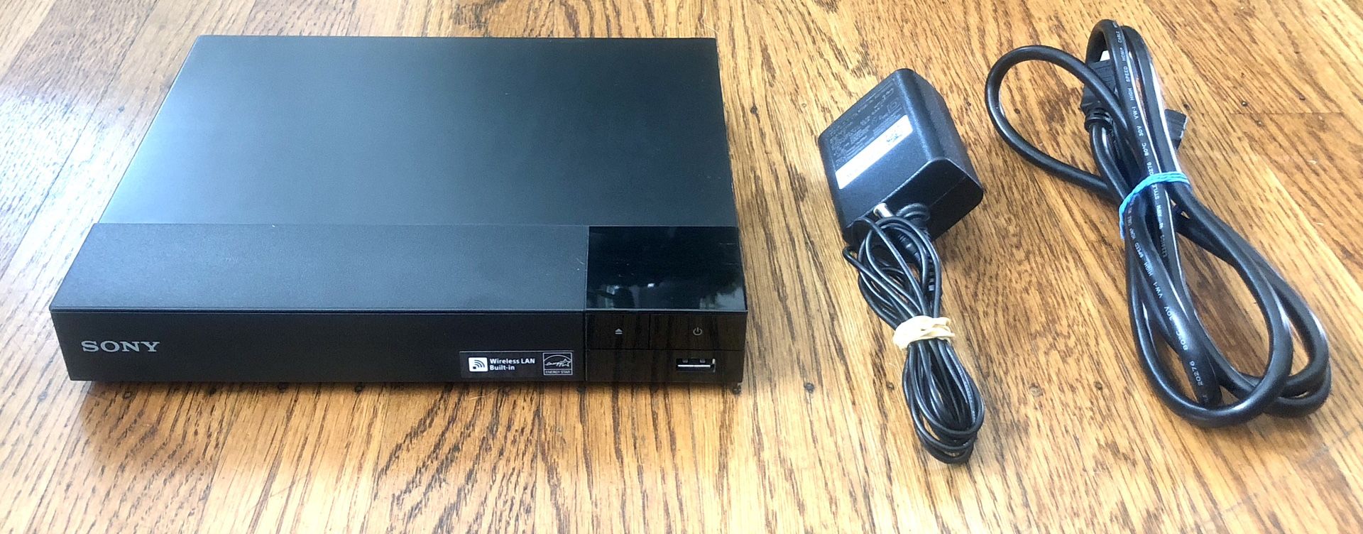 Sony Wi-Fi Optimized Blu-ray Disc / DVD Player (BDP-S3700)