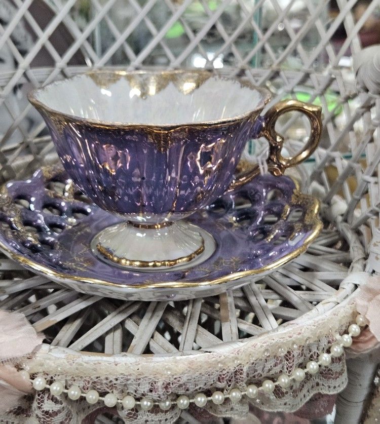 Collectibles Porcelain Tea Coffee Cup Saucer Royal Albert Lavender Blue Gold Red Black Flowers