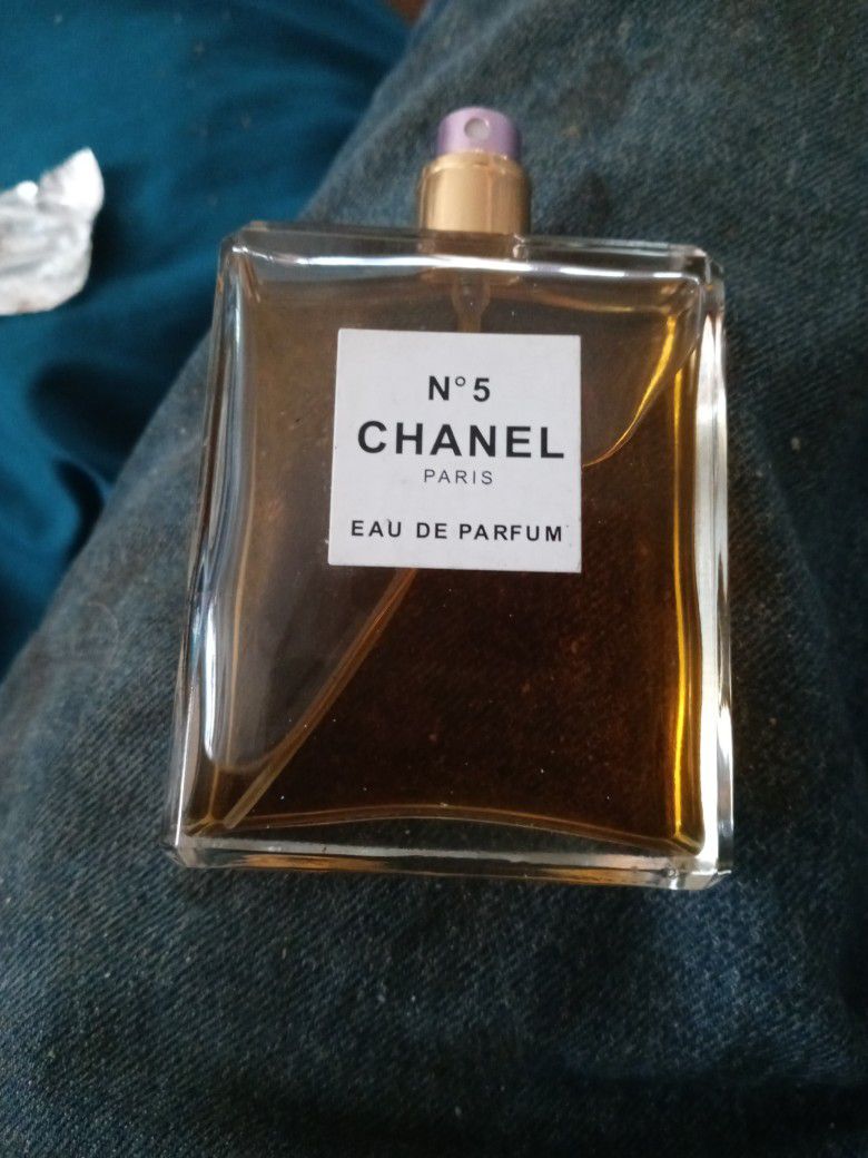 Chanel No. 5 Eau De Parfum Spray for Women - 3.4 fl oz bottle for