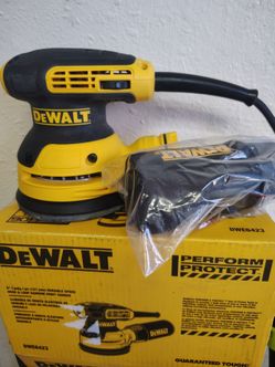 DeWalt DWE6423 Random Orbit Sander like new