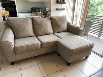Modern Light Gray Sectional Sofa with Reversible Chaise