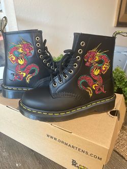 1460 Embroidery Dr martens