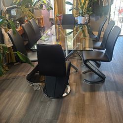 Chrome Glass Table Set With 8 Chairs 