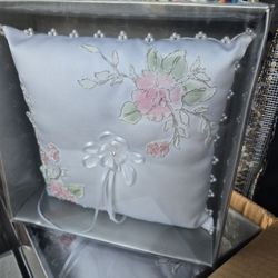✨ Elegant Wedding Ring Pillow ✨ 