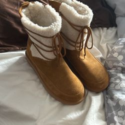 Ugg boots Never worn