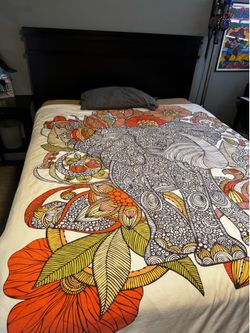 Queen bed set