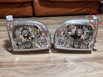 2005-2006 Toyota Tundra Eagle Eyes Headlight Pair Left Right TY812-B001L/R