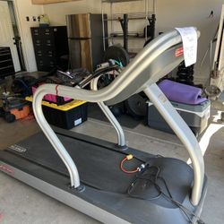 Fantastic Commercial Grade Treadmill!