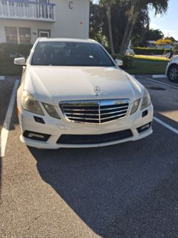 Mercedes Benz E-350...