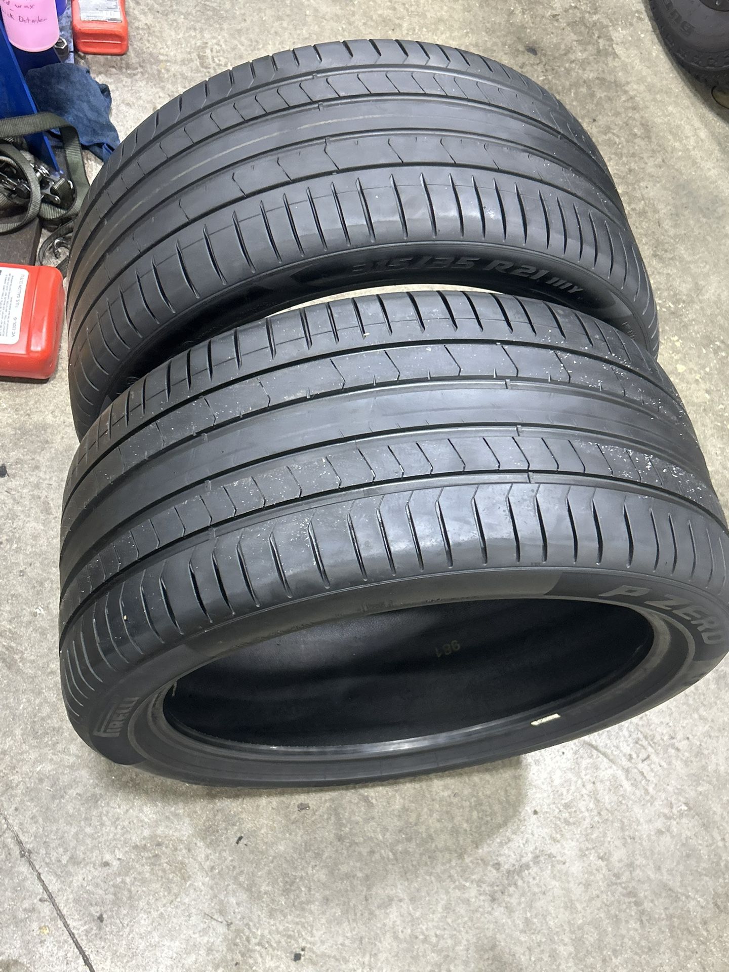 315/35/21 Pirelli Tires