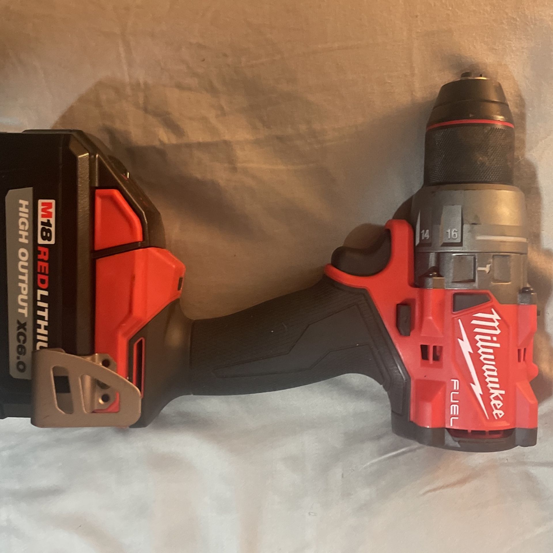 Milwaukee 2904-20