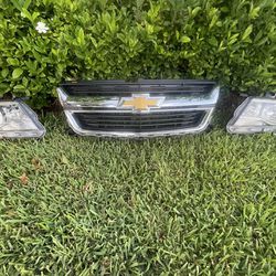 Chevy Colorado Grill and Headlights