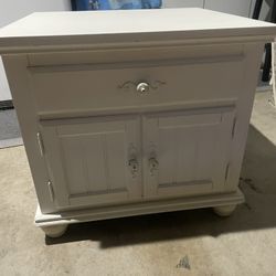 White End Table