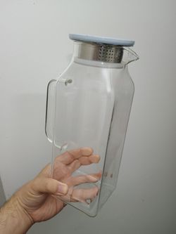 FOUR 64 OUNCE PITCHER SIFTER JARS WITH LIDS