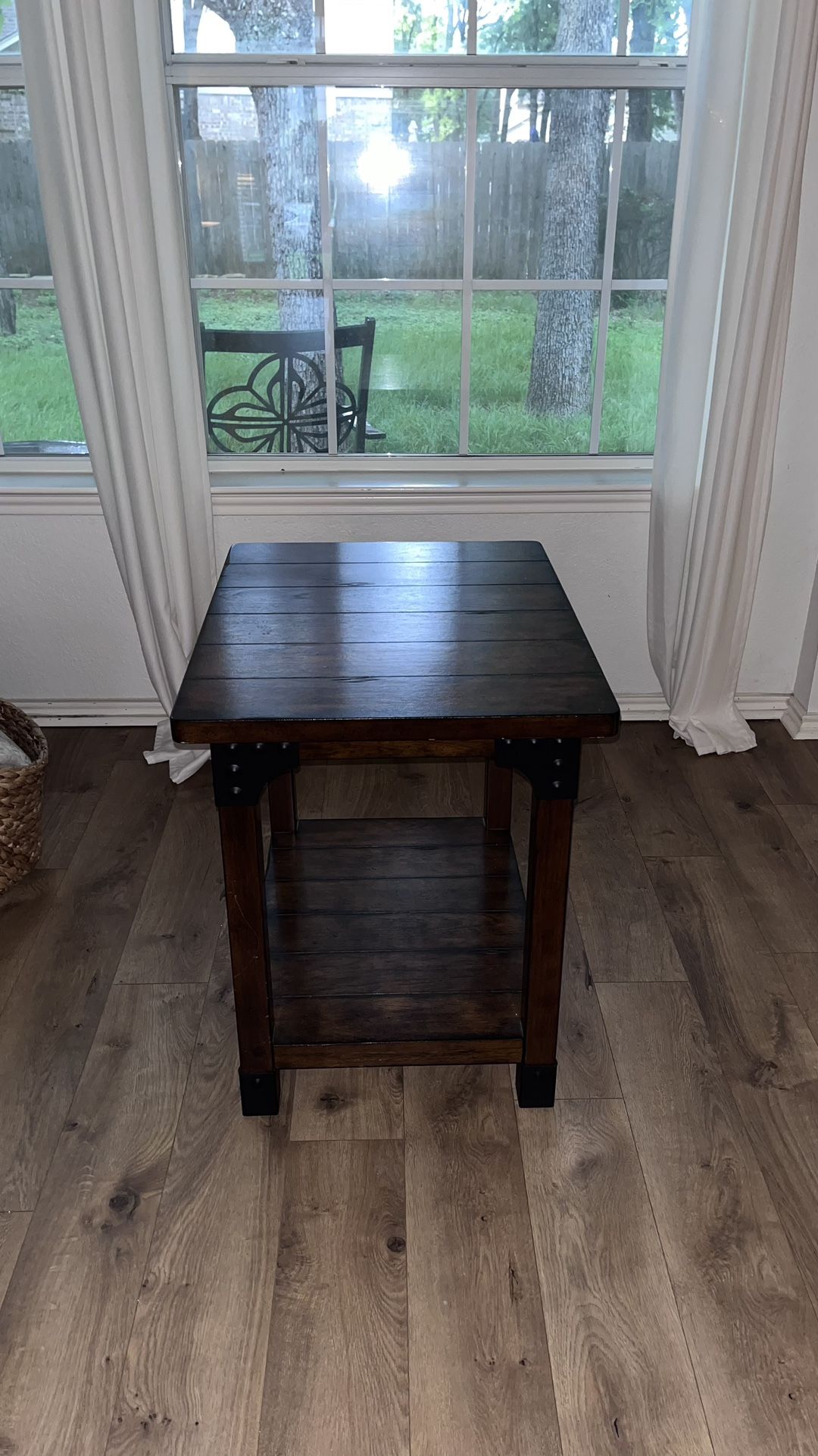 Set Of 2 End Tables Solid Wood 